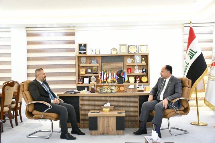 الزبيدي يستقبل وفد وزارة التعليم العالي المكلف بمتابعة الأقسام الداخلية